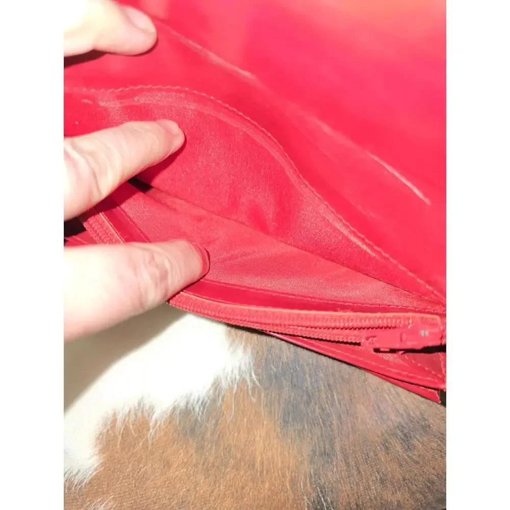 Red Prada Wallet - Picture 6 of 14